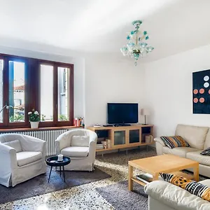  Apartment Acquarello - Like At In Heart Of